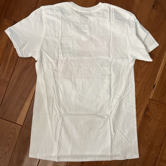 Fender Mens or Unisex Medium Graphic T-Shirt. New with tags. - Picture 3 of 3